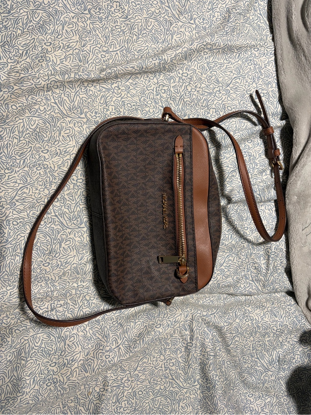 Michael Kors Brown Logo Crossbody with Tan Leather Trim - Picture 1 of 2